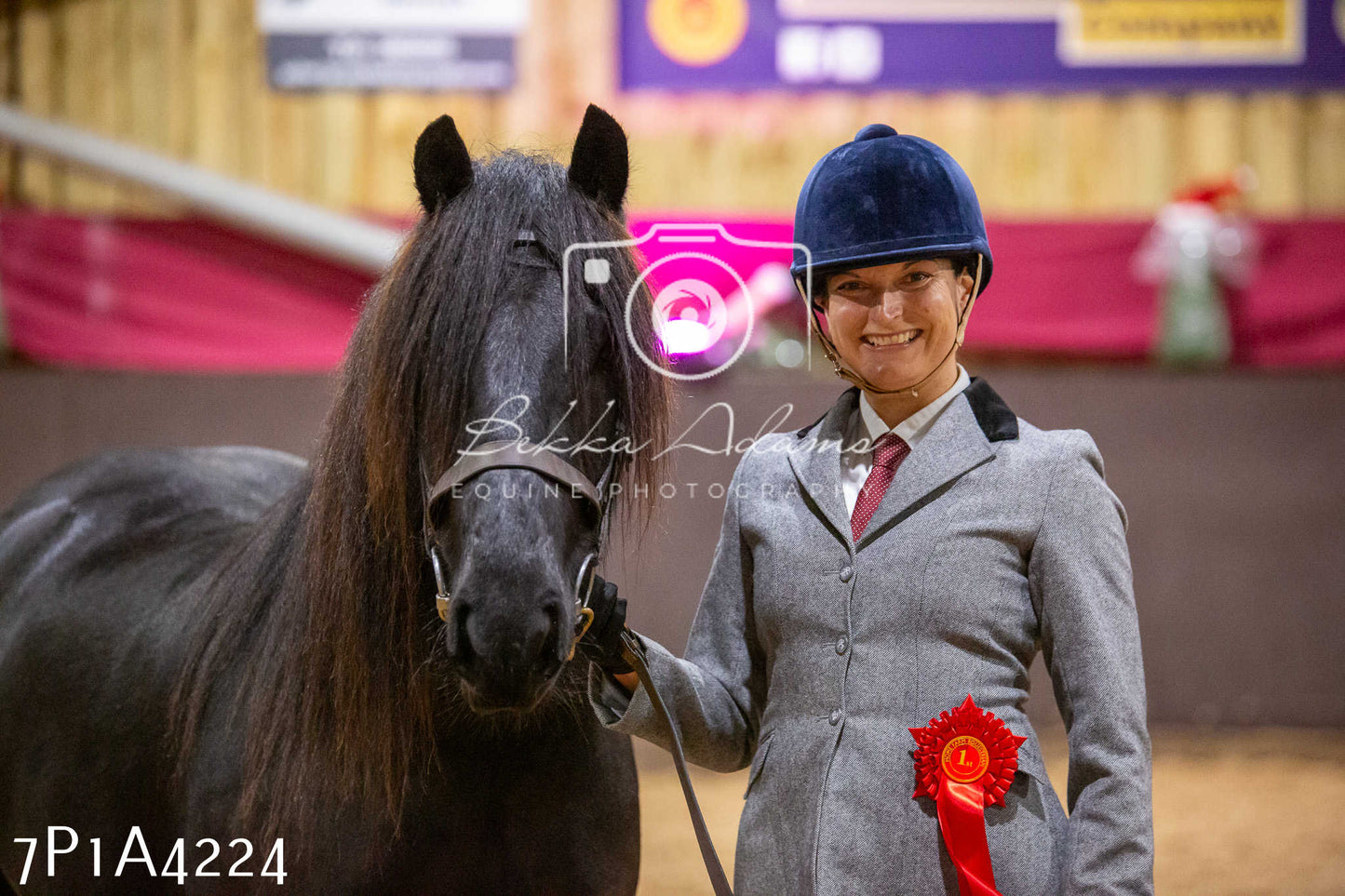 Home Farm Christmas Show 2024 - Inhand