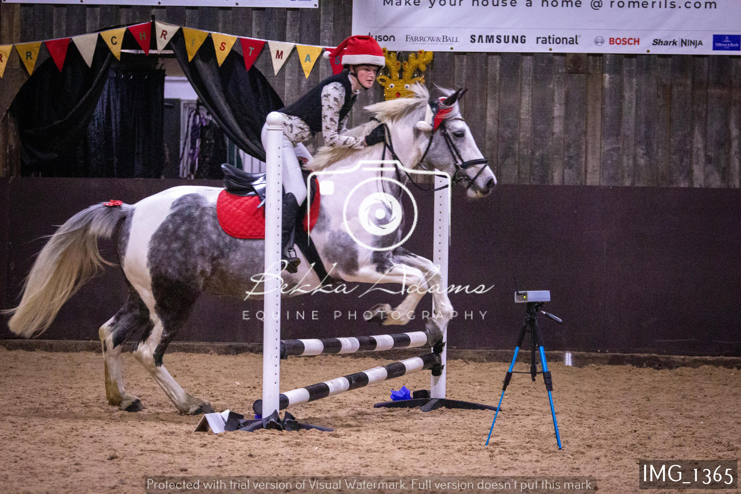 Home Farm New Year Showjumping 2nd January - Juniors