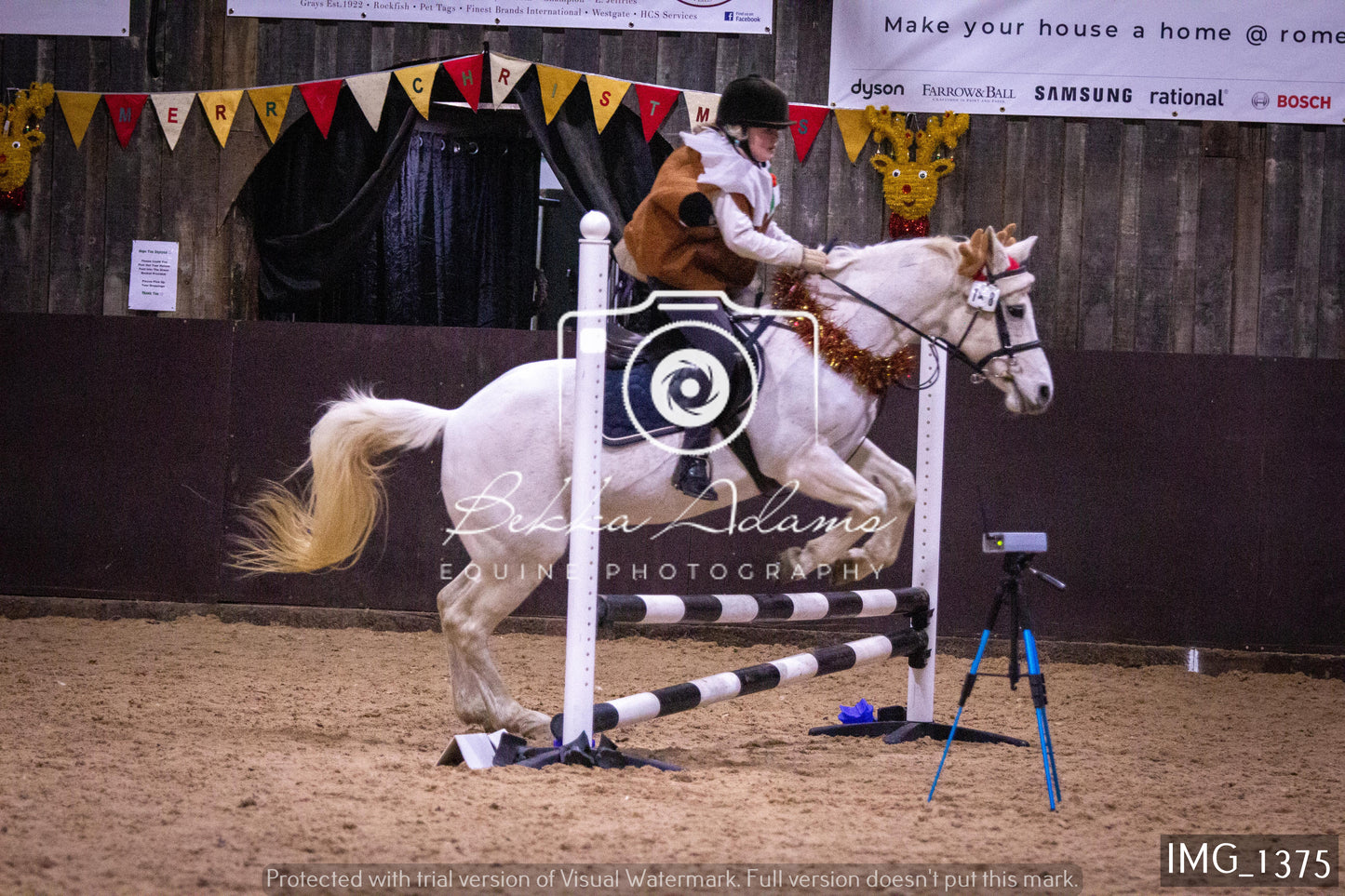Home Farm New Year Showjumping 2nd January - Juniors